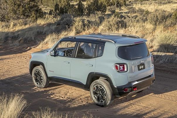 Mit neuem 170 PS-Motor und Neungang-Automatik kostet der Jeep Renegade weniger als 30.000 Euro. Foto: FCA/dpp-AutoReporter